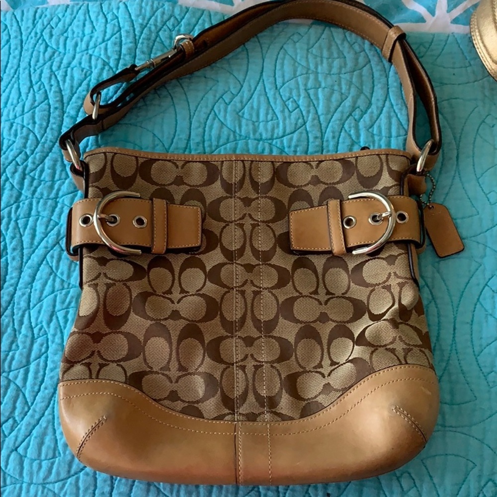 Classic coach purse
